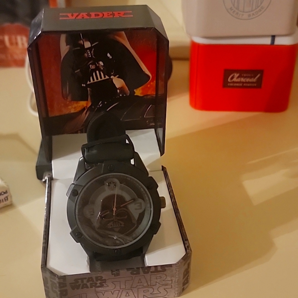 Disney Dark Vader - Picture 2 of 6